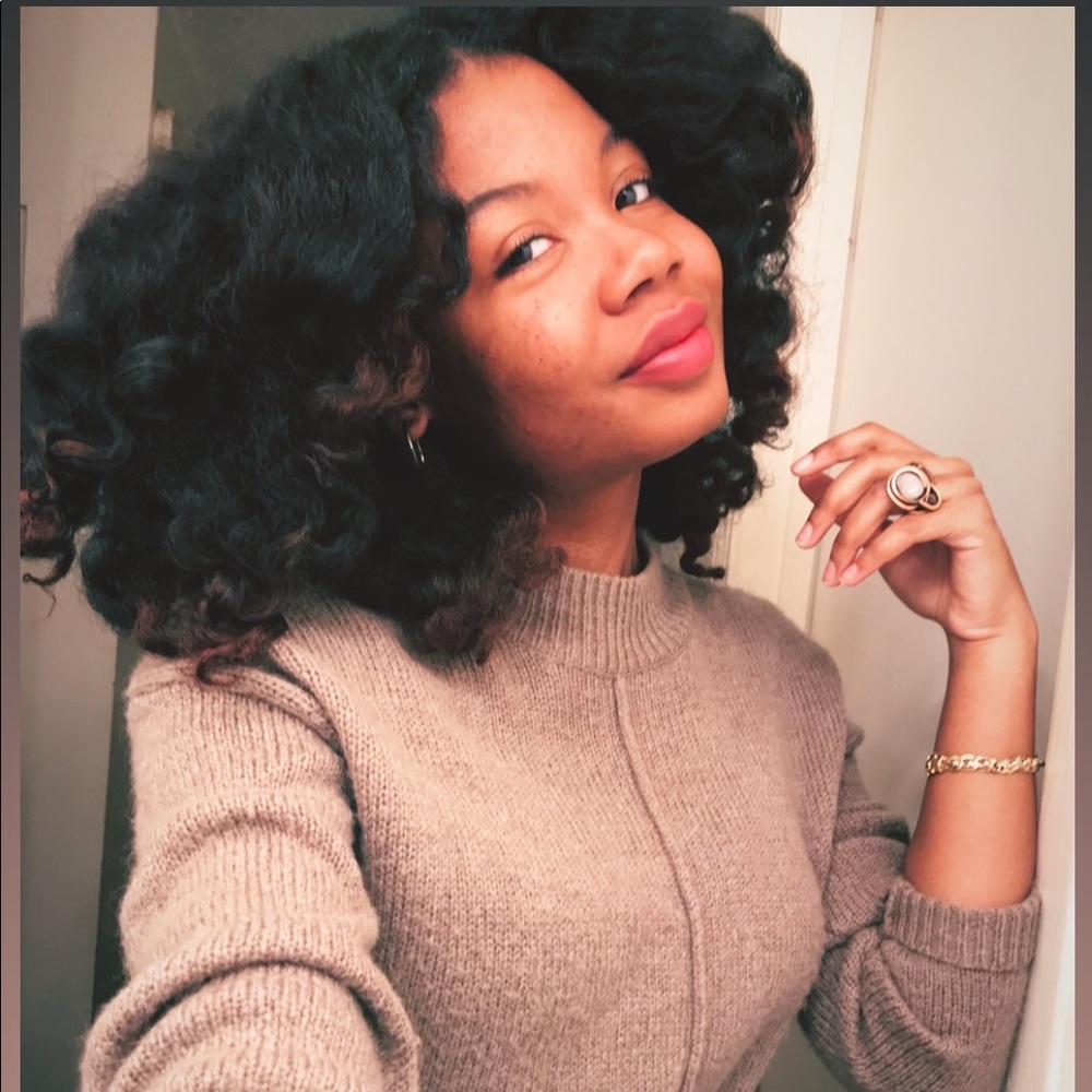 Meet your Posher, Alyssa